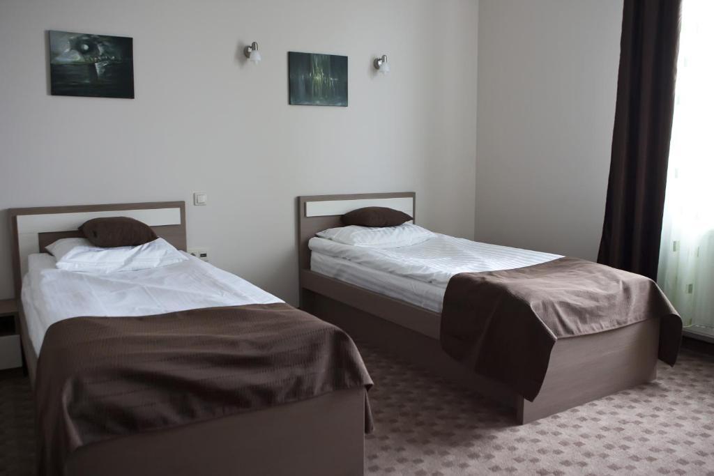 Hotel Bulevard Oradea Phòng bức ảnh